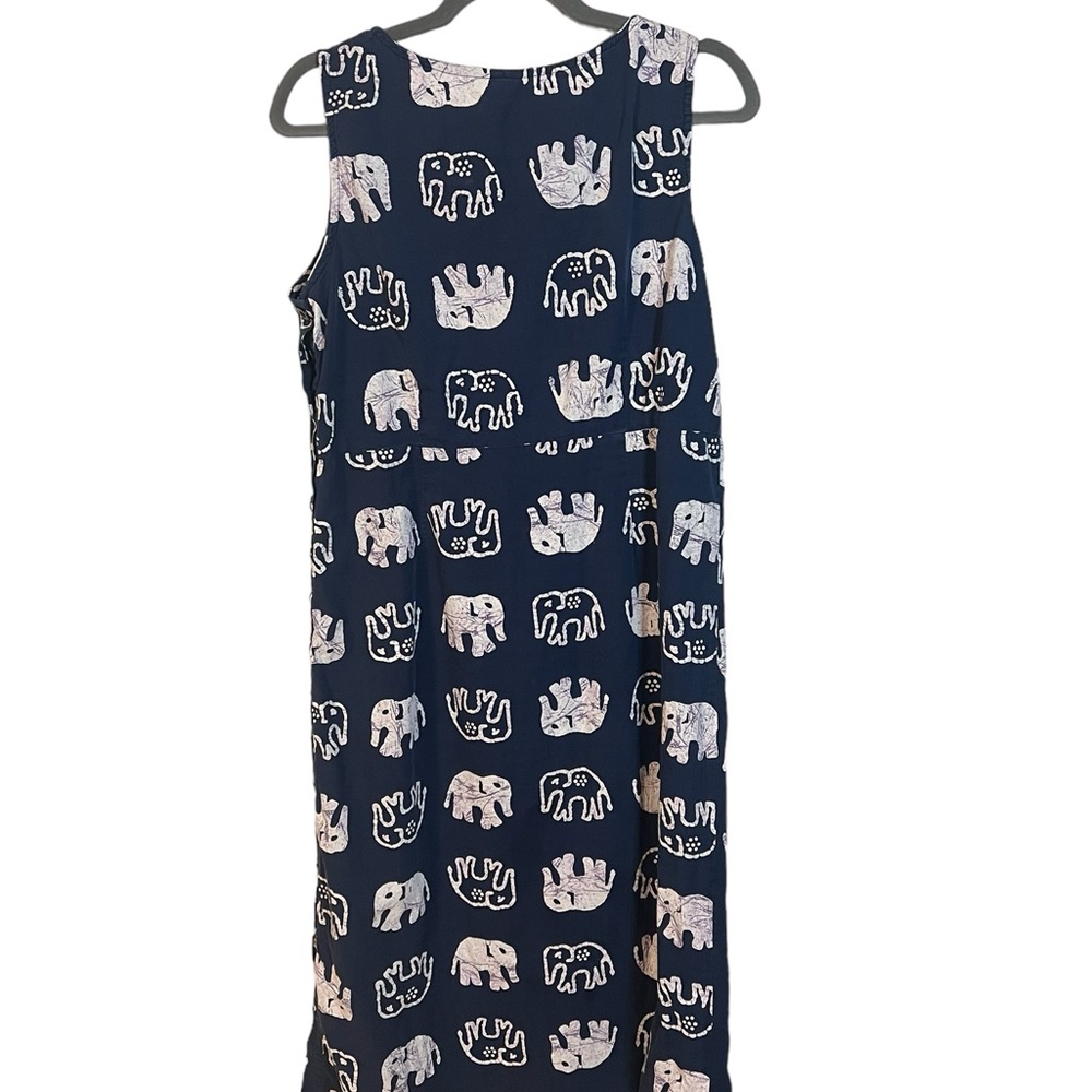 An elephant dress in size large - Picture 5 of 6